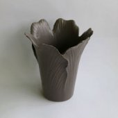 На фото Ваза керамическая Sakura Brown 11х25 см (SK-4122)